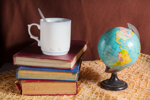 In giro per il mondo con la letteratura: 5 autori per 5 nazioni. - Bonomelli In giro per il mondo con la letteratura: 5 autori per 5 nazioni. - Bonomelli